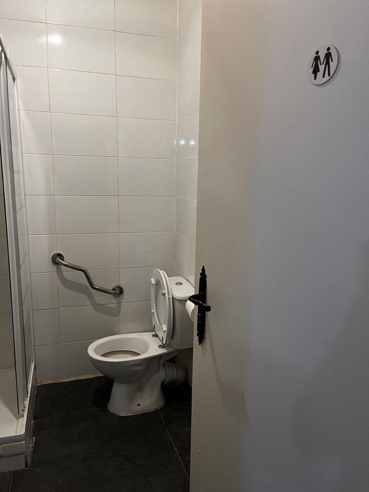 Chez Mia Paris Hostel Bagian luar foto