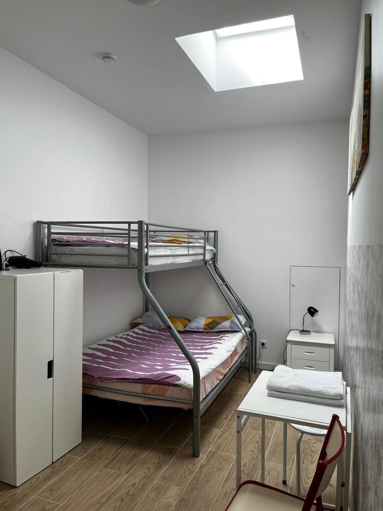 Chez Mia Paris Hostel Bagian luar foto
