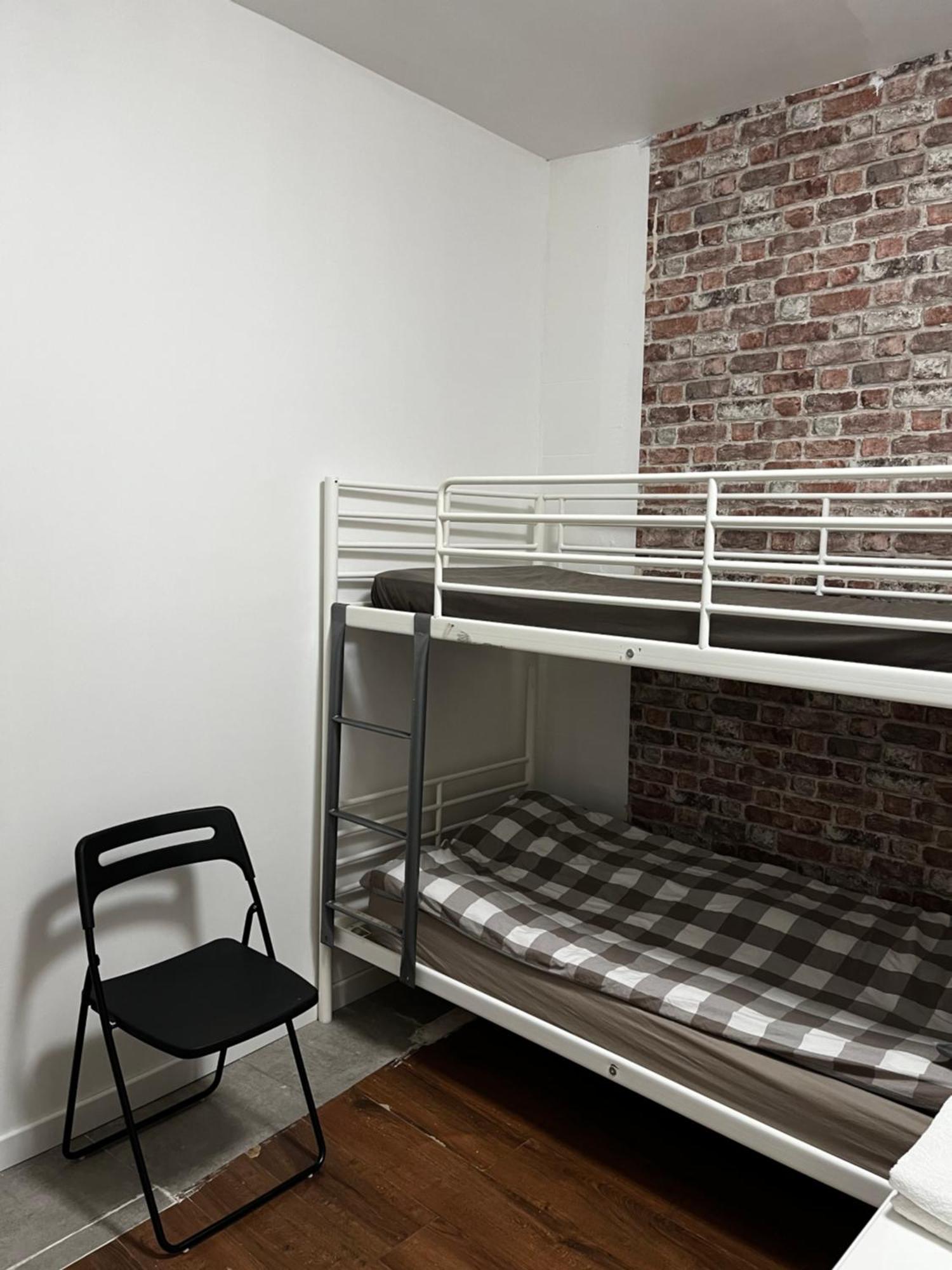 Chez Mia Paris Hostel Bagian luar foto