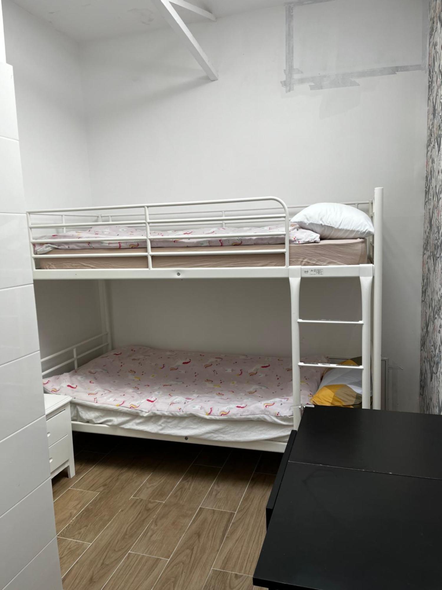 Chez Mia Paris Hostel Bagian luar foto