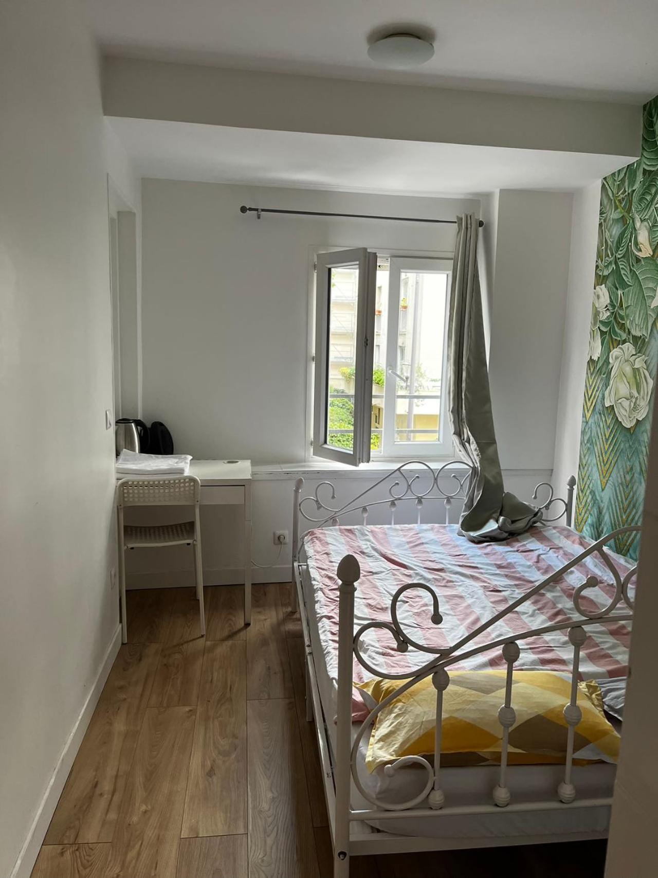 Chez Mia Paris Hostel Bagian luar foto