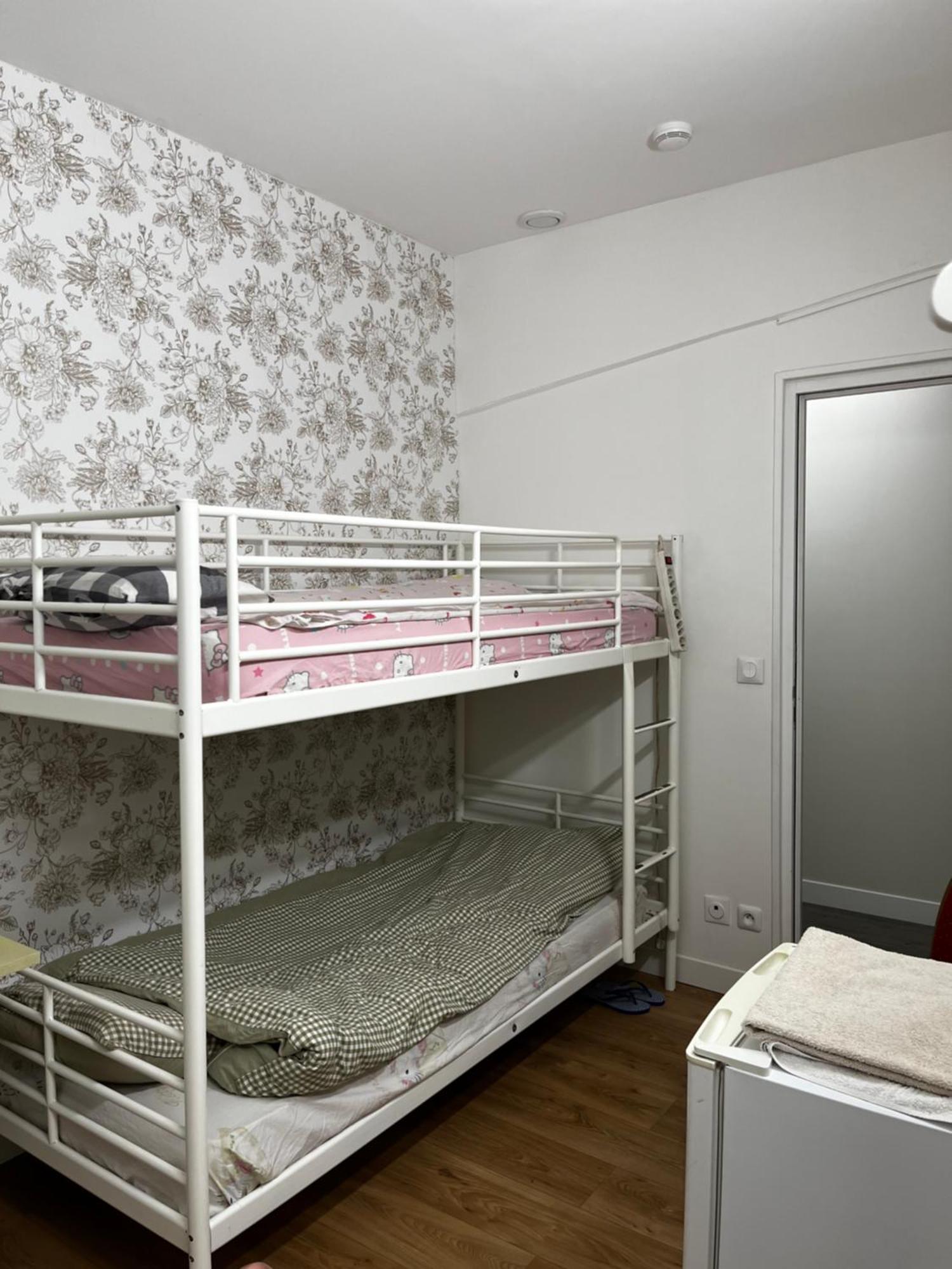 Chez Mia Paris Hostel Bagian luar foto